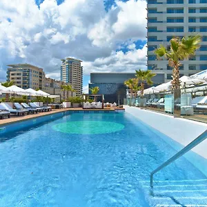 Отель Hilton Diagonal Mar, Барселона