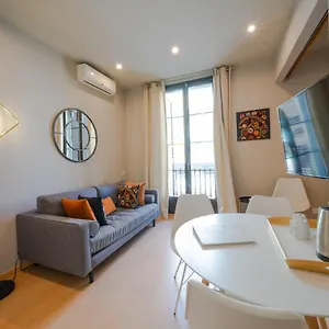 https://bonavista-apartments-eixample-barcelona.topbarcelonahotels.com